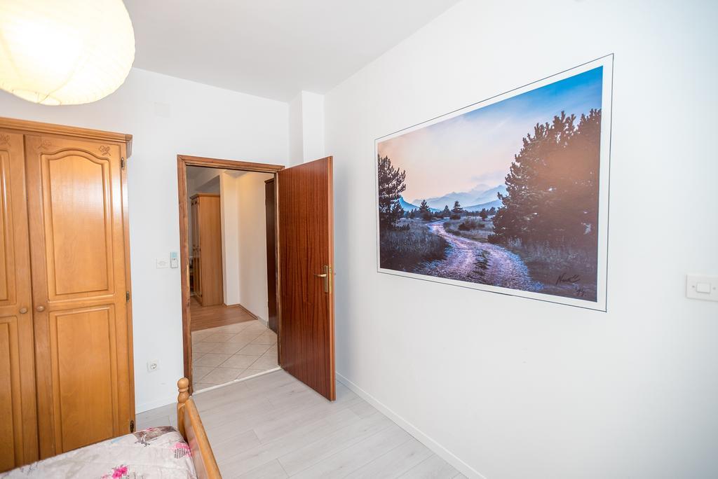 Apartments And Rooms Mare-Monti Starigrad Paklenica Exteriör bild